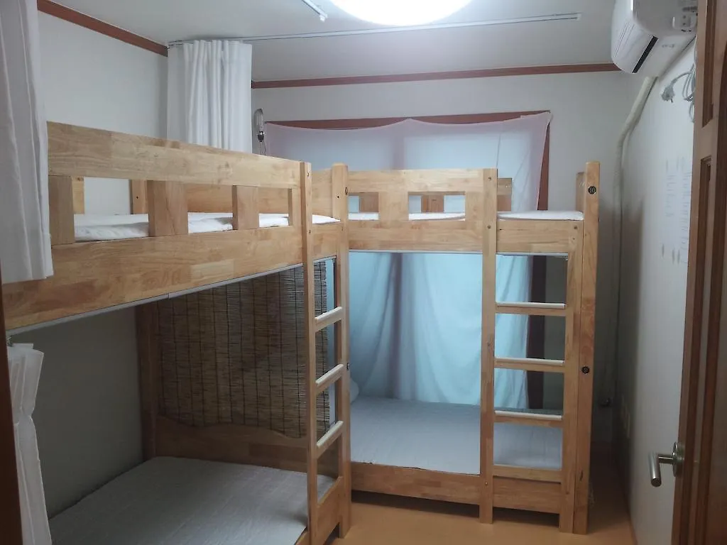 Happytree Guesthouse Seoul Guest house